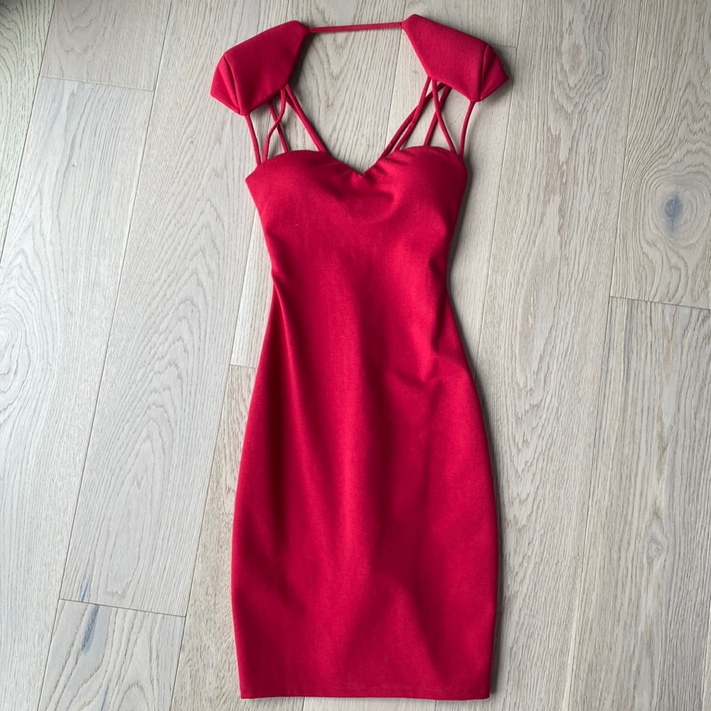 GUESS Cap-Sleeve Cutout Body-Con Dress. size XXS